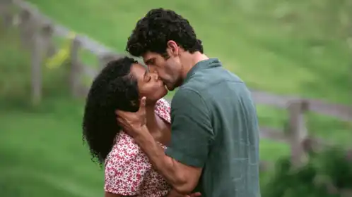 14 Love Letters: Franco Lo Presti & Vanessa Sears Kiss