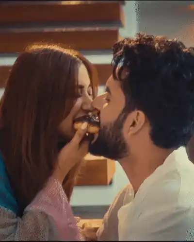 Abhiya Abhishek Malhan Donut Love