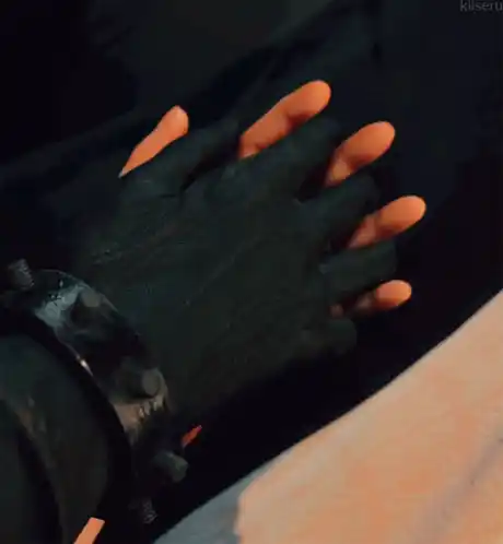 Aerith Gainsborough & Cloud Strife Holding Hands