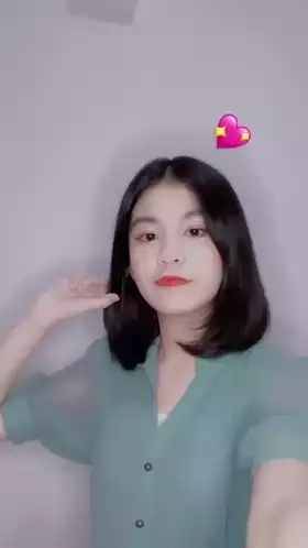Bnk48 Ratahbnk48 Waving Hello