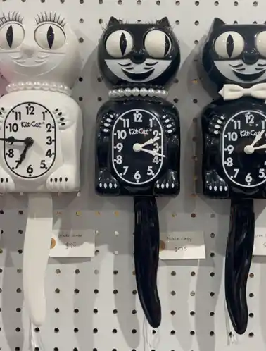 Kit-Cat Klock Cats Ticking