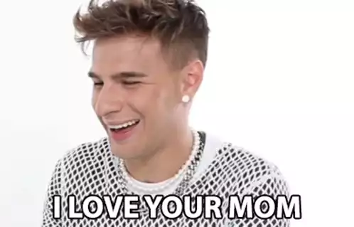 Brad Mondo Says 'I Love Your Mom'
