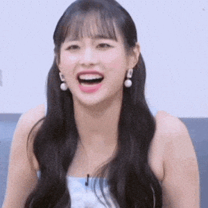 Loona Chuu's Excited Reaction