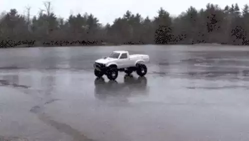 RC Truck Takes a Dive: Love In the Water