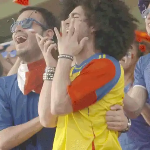 Reaccionesaval Grupoaval: Excited Football Fans