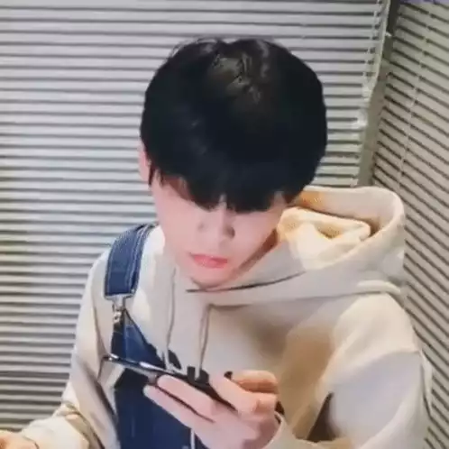 Soobin's Confused Reaction